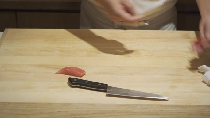 日式日料日本料理日餐馆厨师制作鱼生寿司4