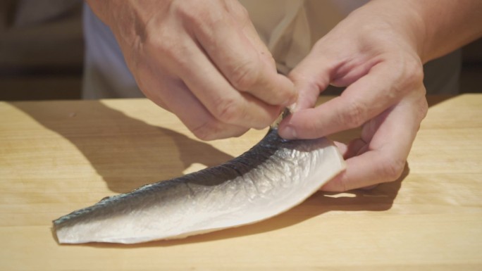 日式日料日本料理日餐馆厨师制作鱼生寿司2