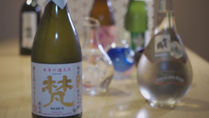 日式日料日本料理日餐馆居酒屋清酒酒瓶1