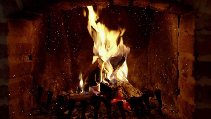 壁炉中的火取暖烧火做饭柴火农村乡村生活