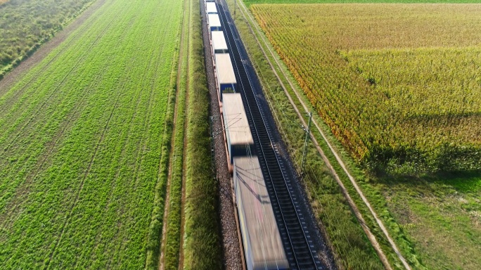 货运列车铁路铁路货运集装箱列车