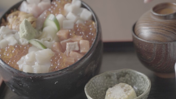 日本刺身大餐美食生鱼片LOG格式