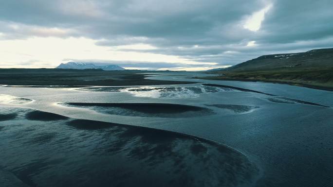 无人机视角下的冰岛海岸