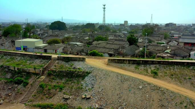 古建群民居房