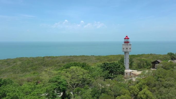 涠洲岛航拍蓝天大海灯塔