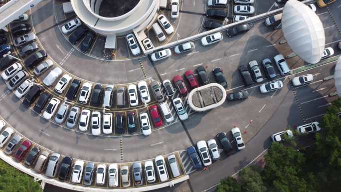 航拍4k广州体育馆停车场