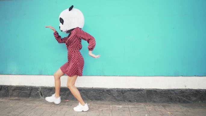 舞动的熊猫年会跳舞滑稽舞蹈搞怪