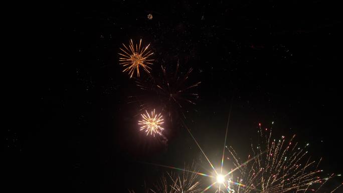 烟花春节元宵节人文拜年新年味年夜饭贴对联