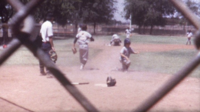 70年代的青年团棒球比赛。