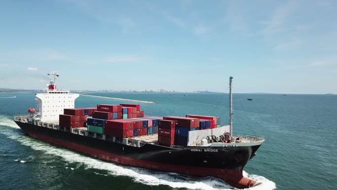 出口海运集装箱货船
