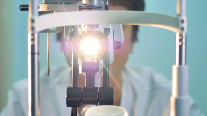 视力检查机治疗仪器科技