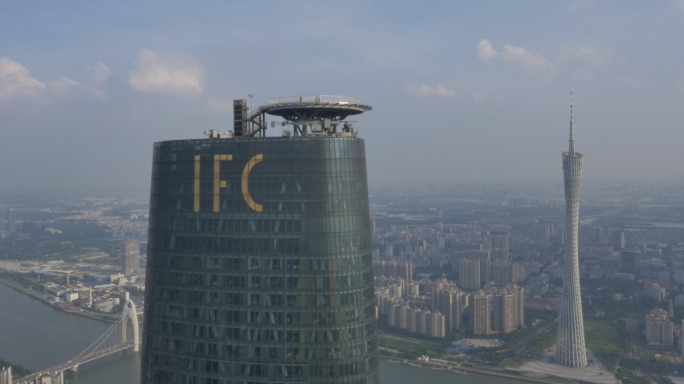 广州西塔IFC大气航拍4K原素材