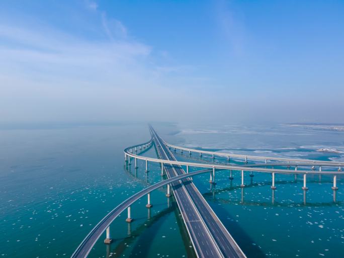 青岛胶州湾跨海大桥的航拍延时
