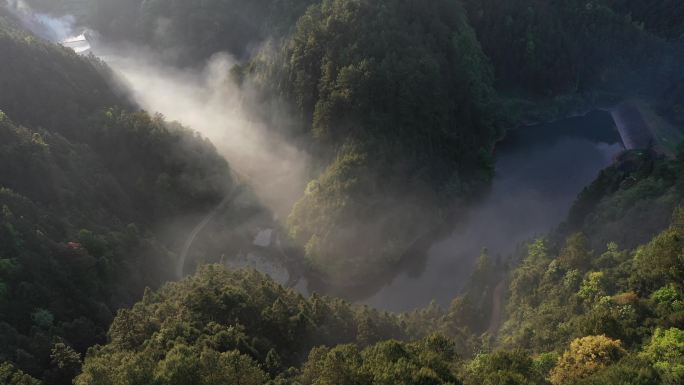 4k雾漫山谷