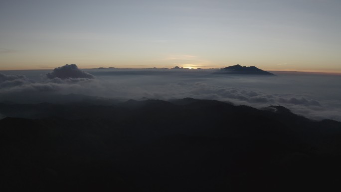 布罗莫火山