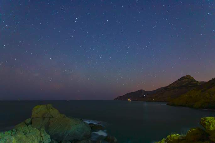 青岛灵山岛的夜晚景色