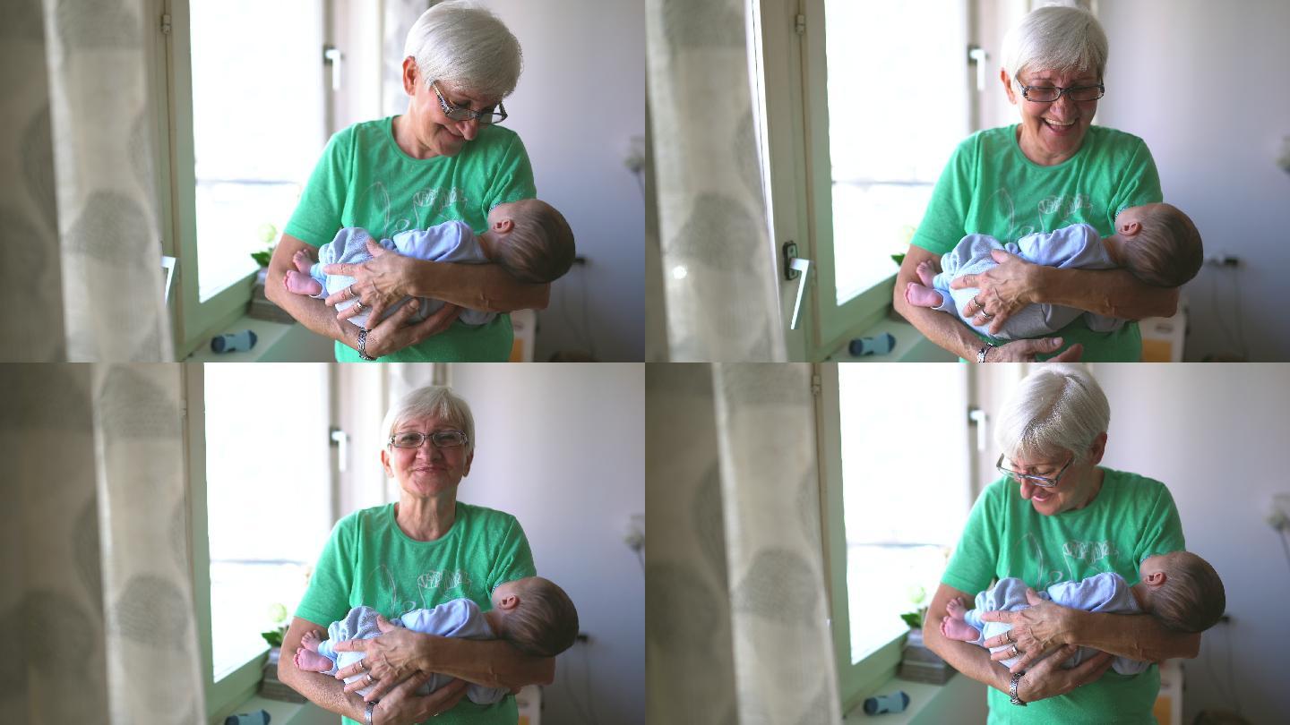 奶奶第一次见到新的家庭成员