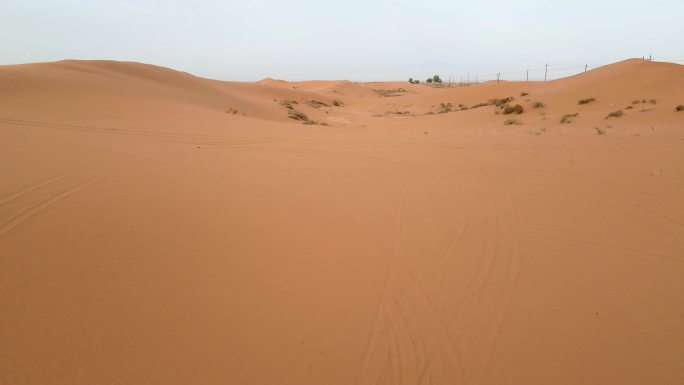 内蒙古阿拉善盟腾格里沙漠