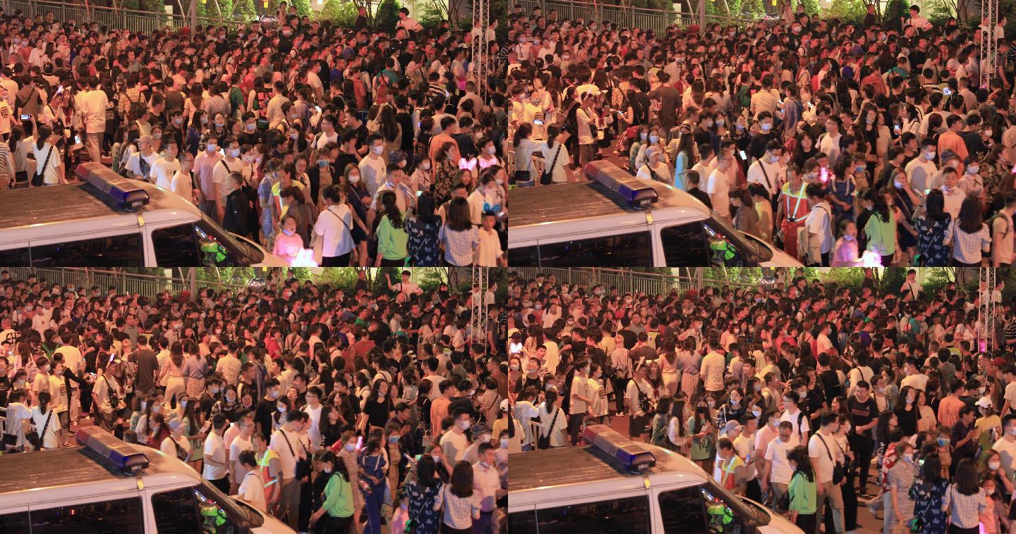 洪崖洞五一节人流人山人海人头攒动
