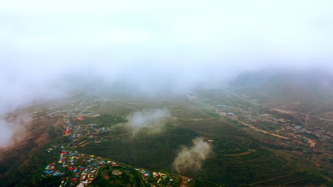 兰山航拍云海