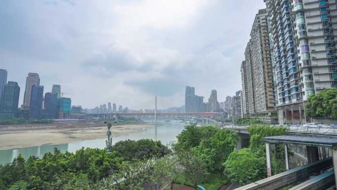 重庆渝中区黄花园大桥旁轻轨4K延时摄影