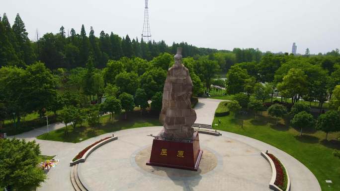 4K航拍荆州古城屈原故乡雕塑