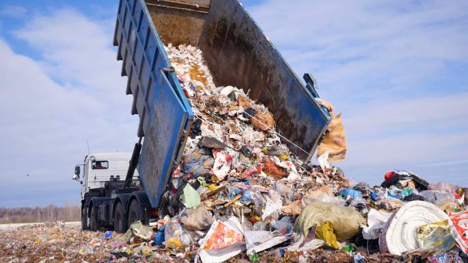 运送垃圾的车辆塑料污染运输方式垃圾场