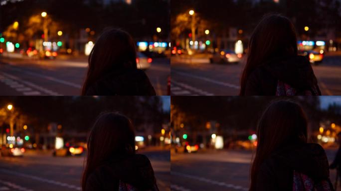 在街头漫步的女人美女行走背影实拍视频夜景