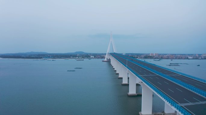 海南海文大桥傍晚航拍4K