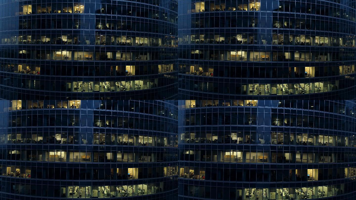 摩天大楼空荡荡的办公室窗户