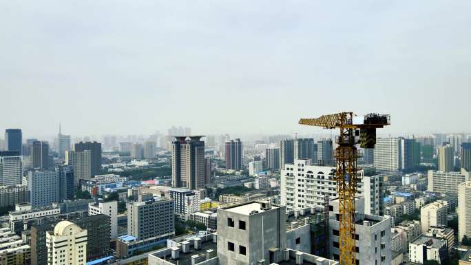 电影级画质城市建设施工塔吊