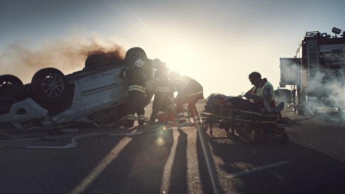 车祸交通事故现场事故车祸撞车