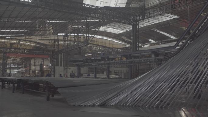 大型铝材加工厂线条美不盛收