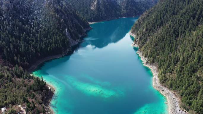 高山湖水九寨沟长海