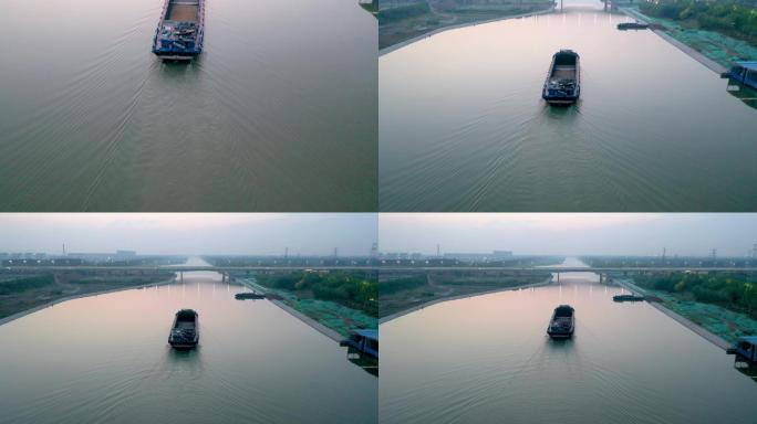 京杭大运河中的船（济宁梁济运河段）