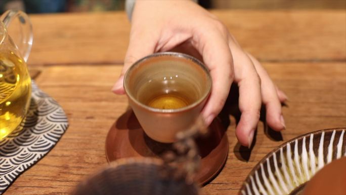 泡茶叶过程紫砂茶壶品茶文化特写空镜