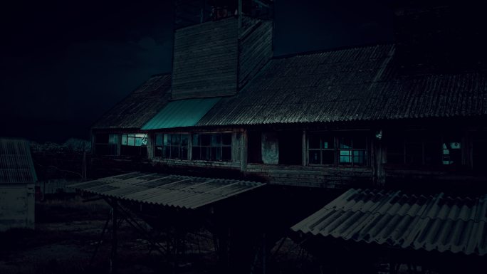 夜晚废弃的幽灵谷仓