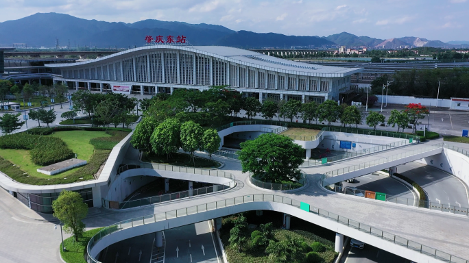 【4K】原创大湾区肇庆高铁站和轻轨站航拍