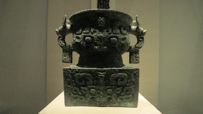 中国国家博物馆“利”青铜簋