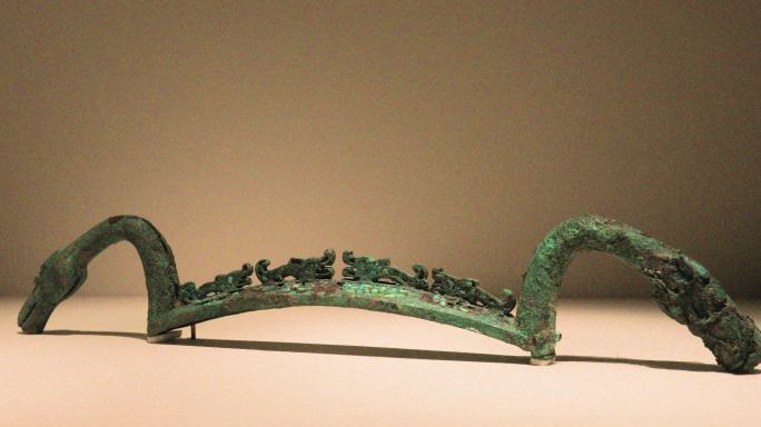 中国国家博物馆夔纹弓形器