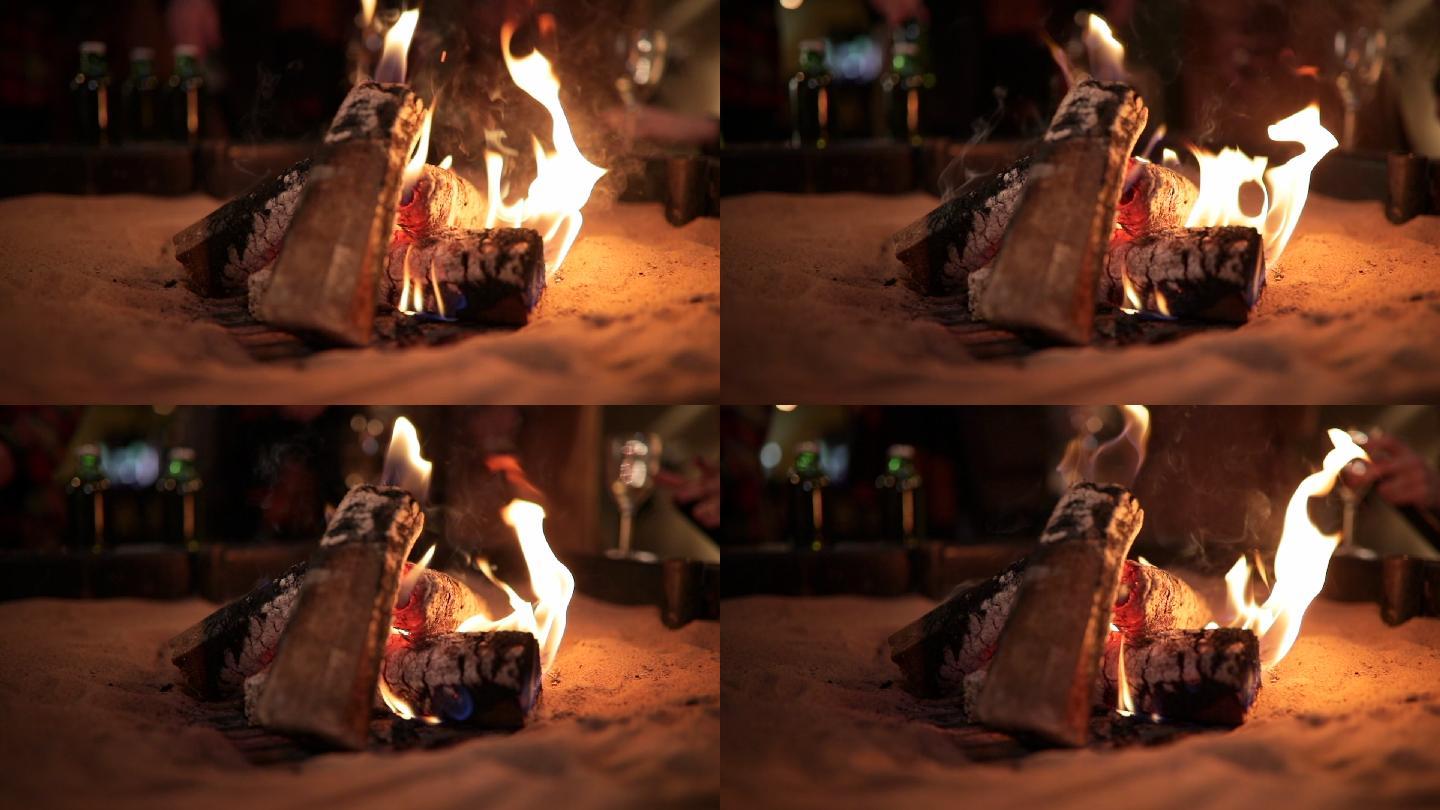 燃烧的火，火堆热情烧烤烤火取暖