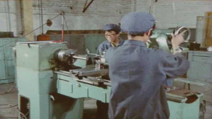 70年代机械厂视频