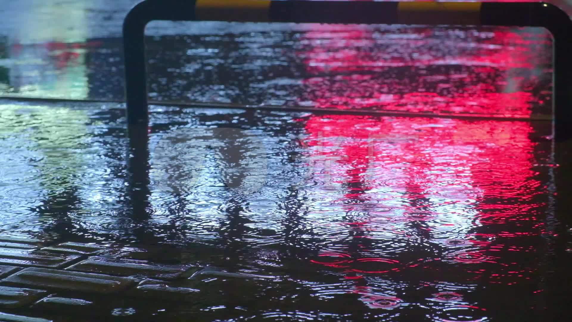 4K拍摄楼房路灯夜晚下雨夜雨意境空境视频特效素材-千库网