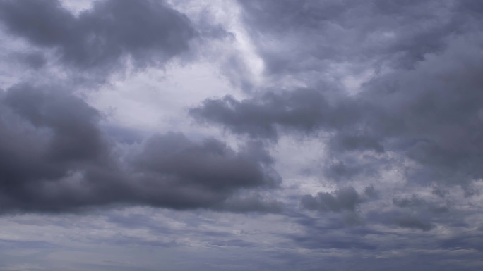 风雨欲来乌云密布夏季气象灰色天空