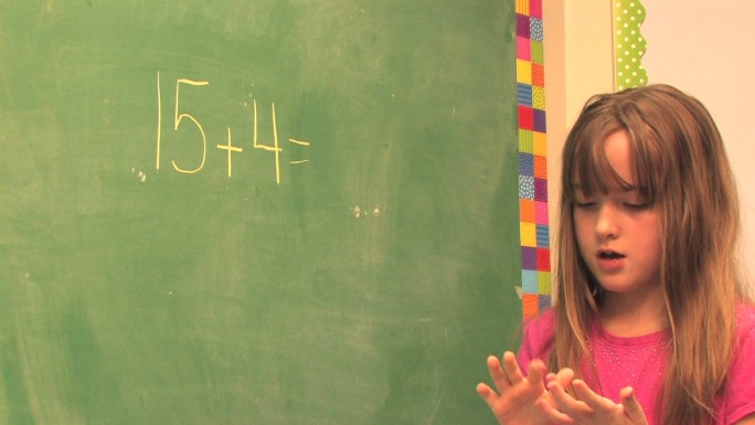 黑板上写算数