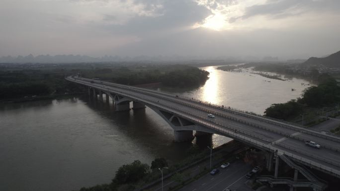 桂林龙门大桥耶稣光航拍
