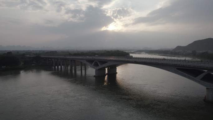桂林龙门大桥耶稣光航拍