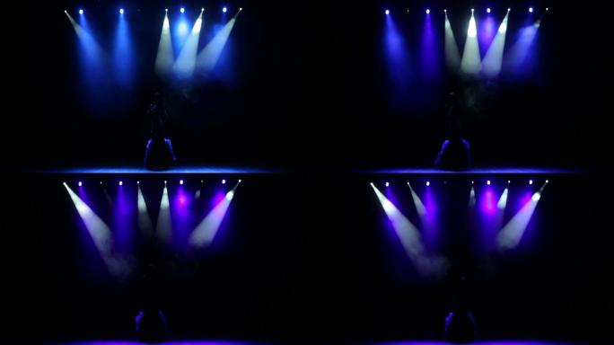 舞台上五颜六色的灯光