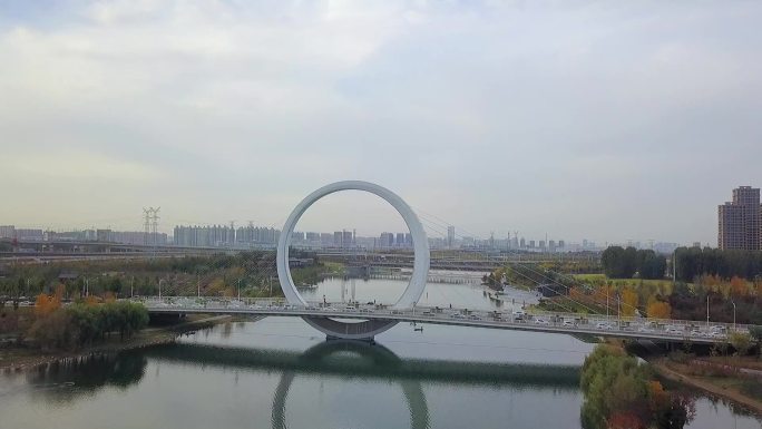 郑州蝶湖公园戒指桥航拍