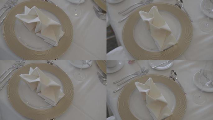西式婚礼餐桌餐巾摆盘